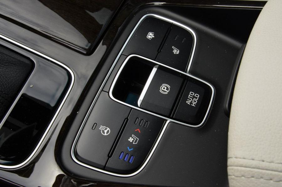  Kia Cadenza 2014 года  (фото 96 из 154)